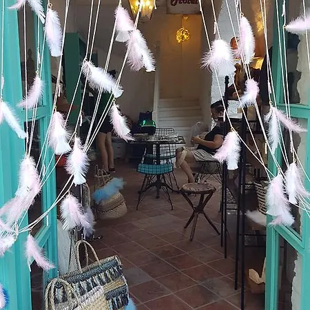 Ice Cloud Butik Bed and Breakfast